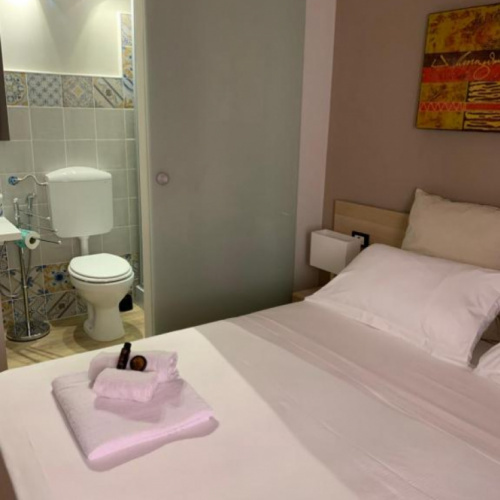 2027 FIESCHI ROOMS GENOVA SOLUTIONHOTEL.NET  18.jpg